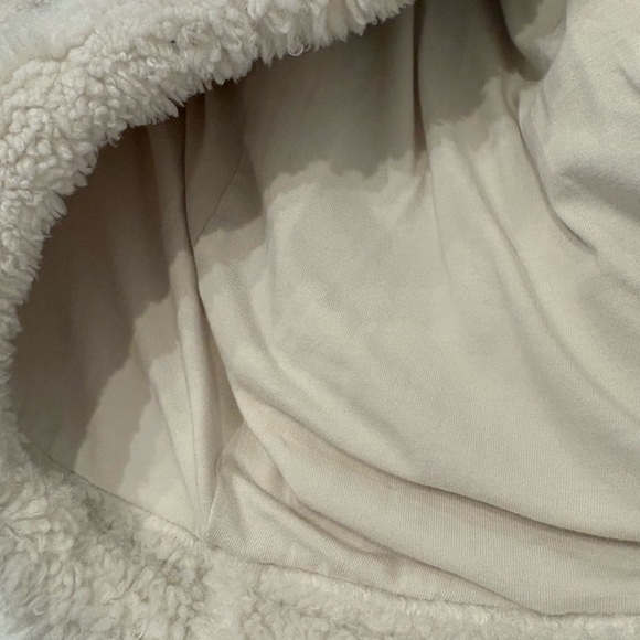 Lululemon Athletica Drawstring Waist Sherpa Jacket - Picture 14 of 16